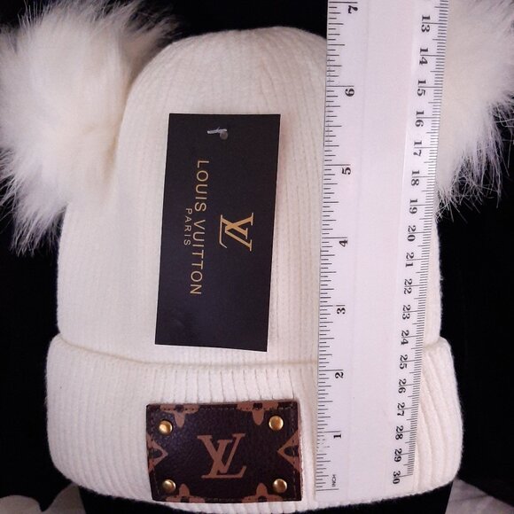 Inspired Faux Fur Beanie Hat OS fits most NWOT - Picture 5 of 6